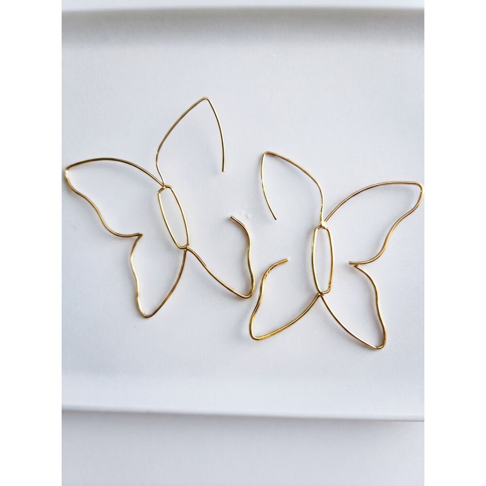 Gold Tone Butterfly Wire Hoop Earrings Lightweight Alloy French Hook - Picture 1 of 9